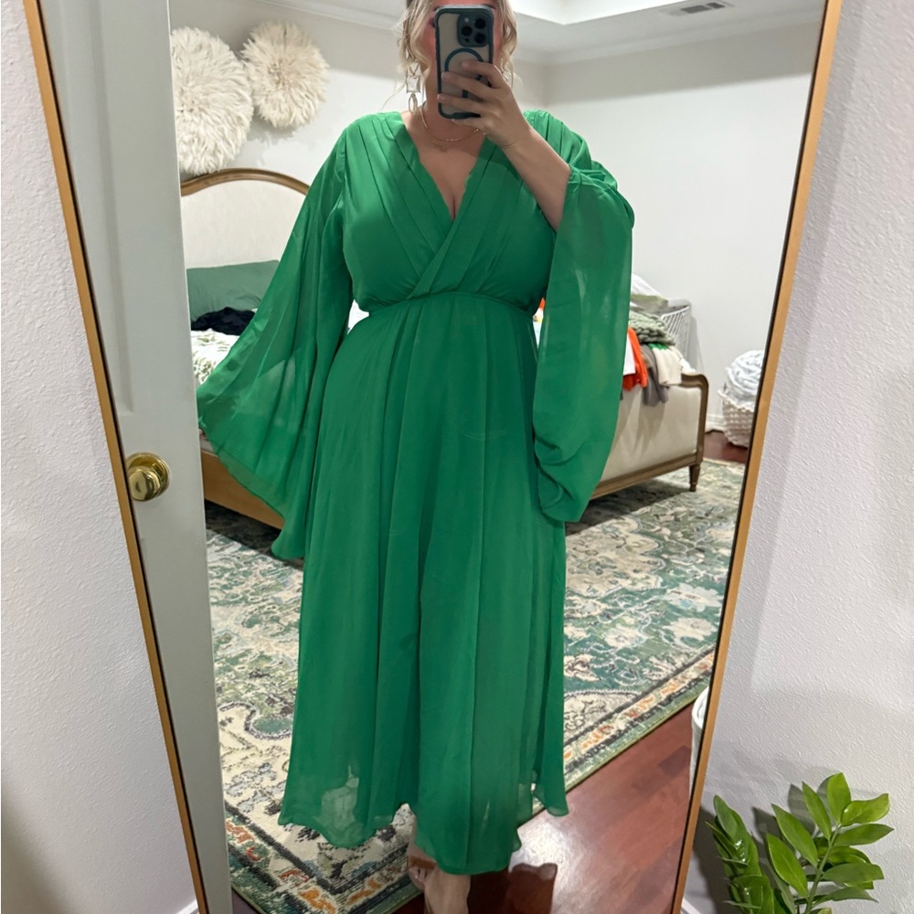 Elegant Green Long Sleeve Dress